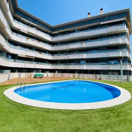 Relax Apartamento Playa Fenals โยเรตเดมาร์ ภายนอก รูปภาพ