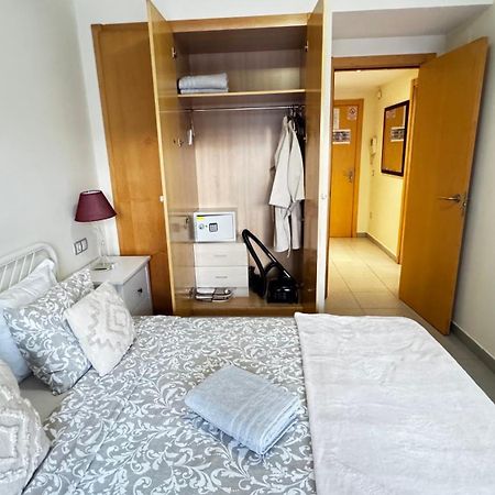 Relax Apartamento Playa Fenals โยเรตเดมาร์ ภายนอก รูปภาพ