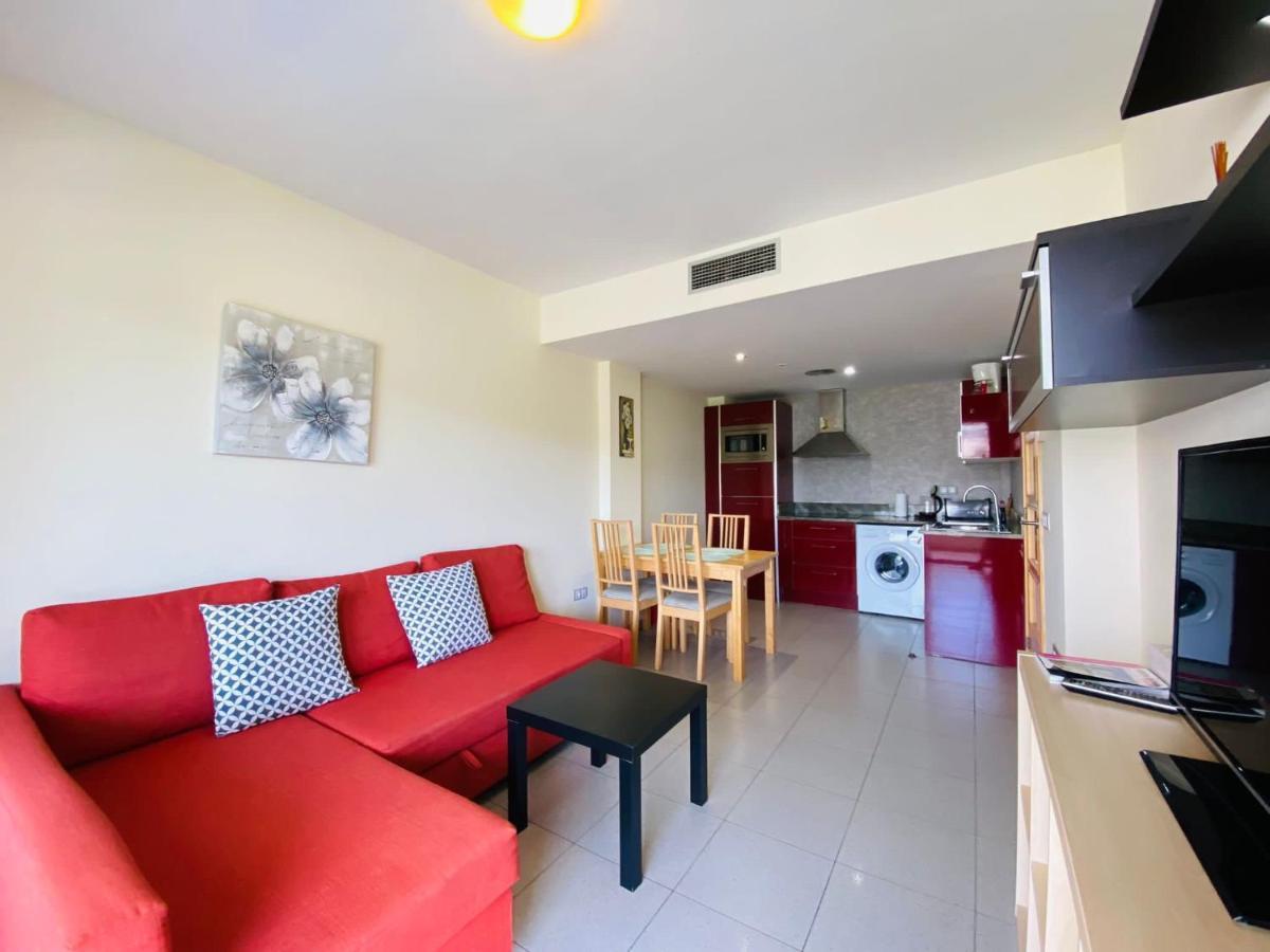 Relax Apartamento Playa Fenals Apartment โยเรตเดมาร์ ภายนอก รูปภาพ