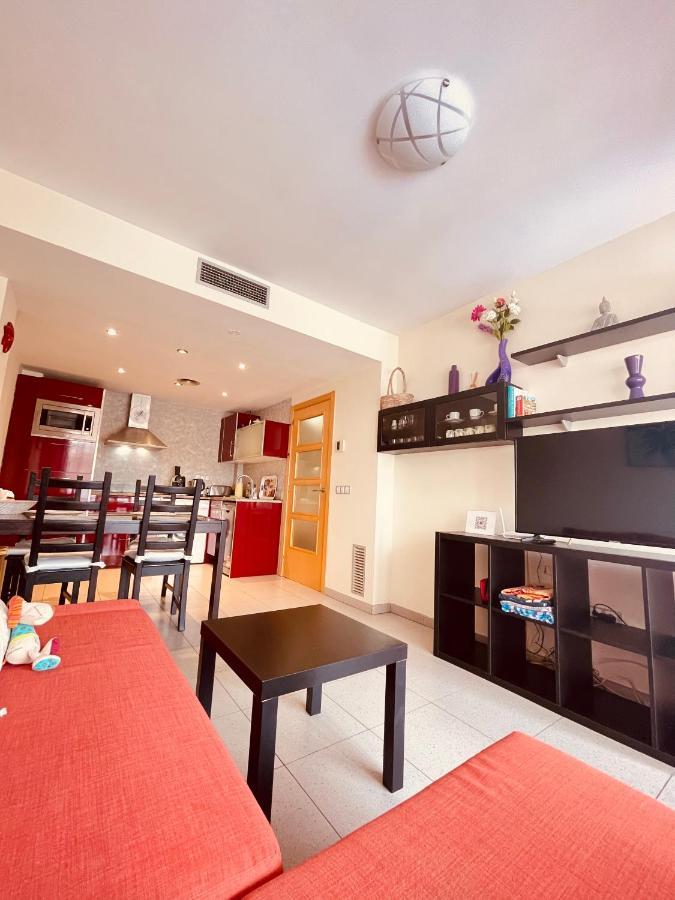 Relax Apartamento Playa Fenals Apartment โยเรตเดมาร์ ภายนอก รูปภาพ