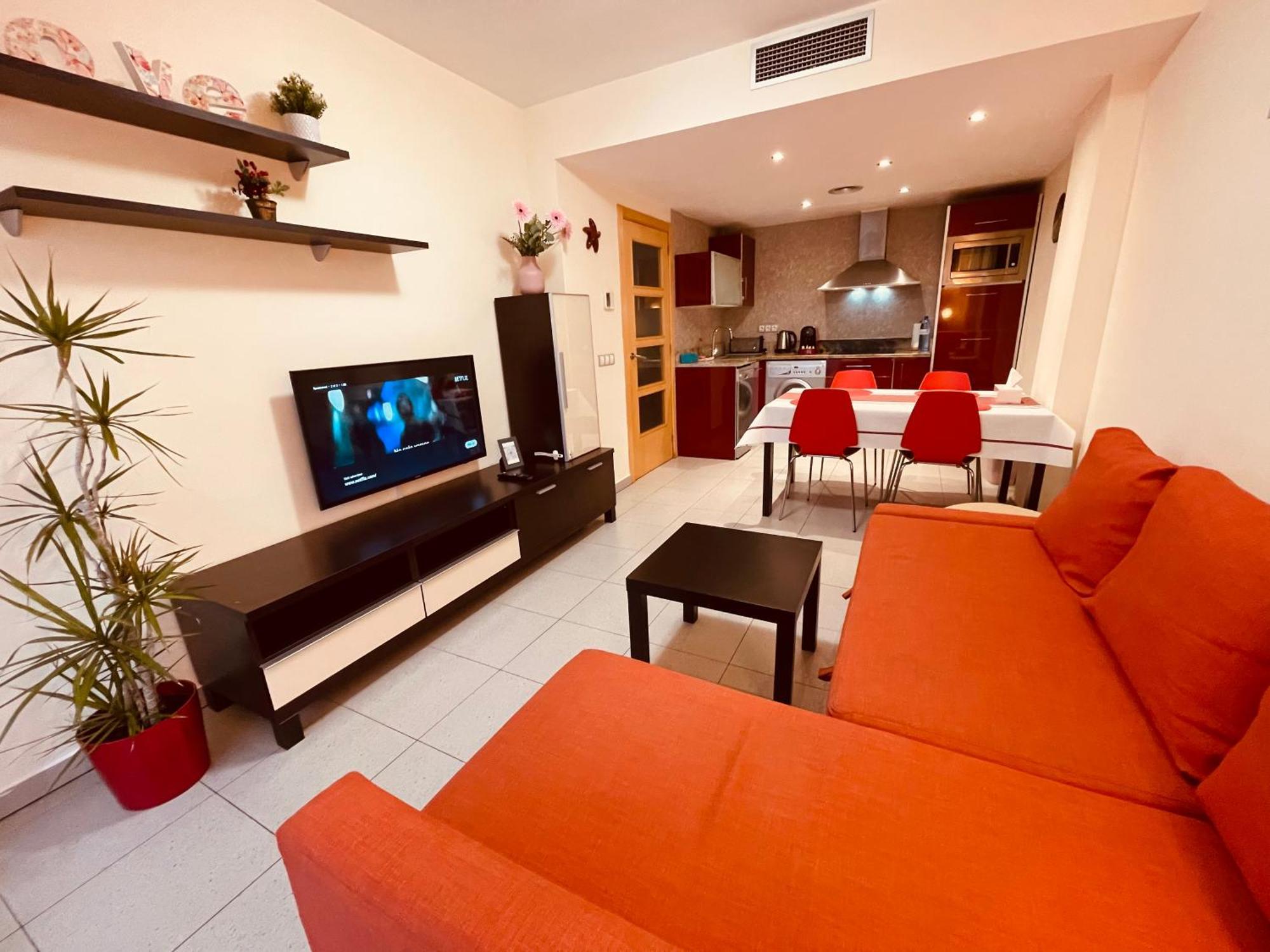 Relax Apartamento Playa Fenals Apartment โยเรตเดมาร์ ภายนอก รูปภาพ