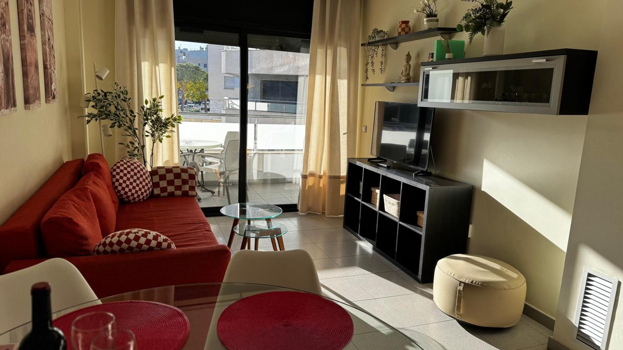 Relax Apartamento Playa Fenals Apartment โยเรตเดมาร์ ภายนอก รูปภาพ