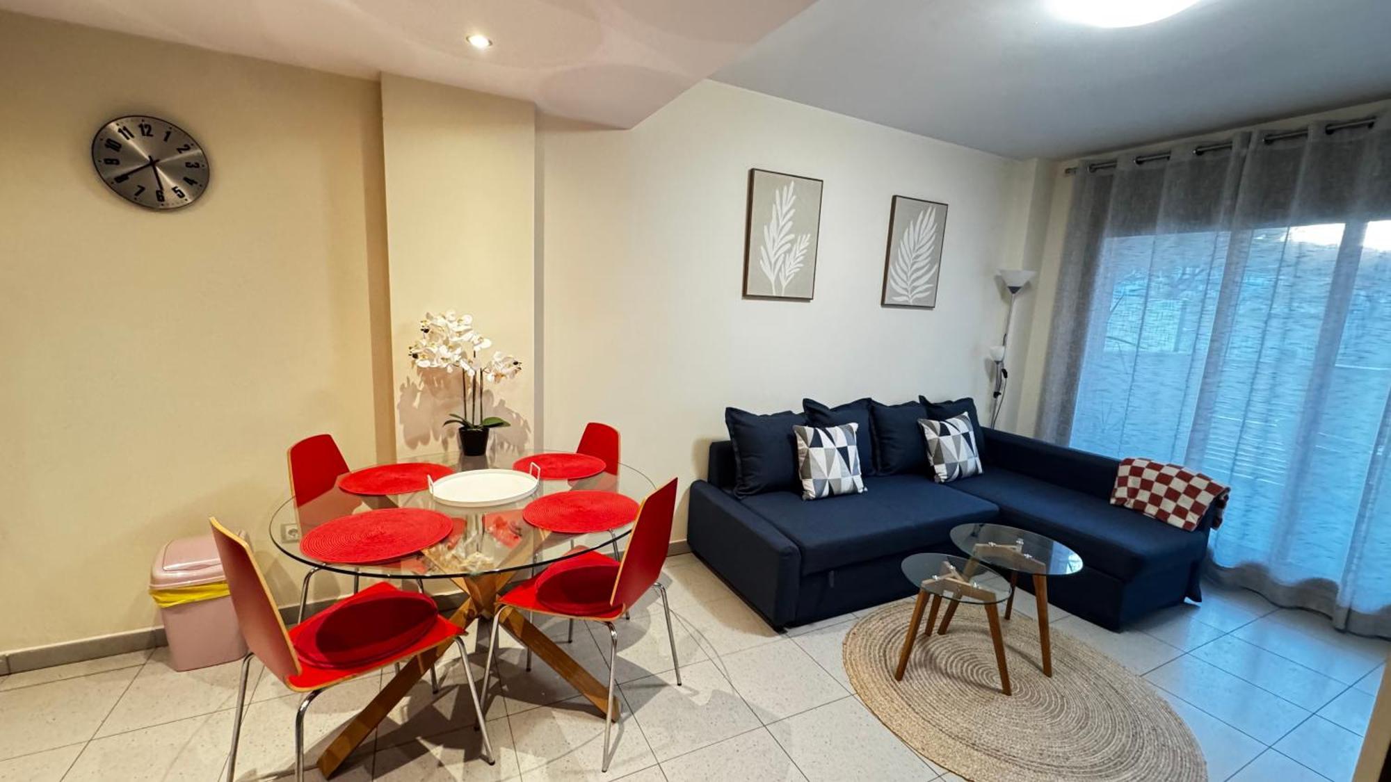 Relax Apartamento Playa Fenals โยเรตเดมาร์ ภายนอก รูปภาพ