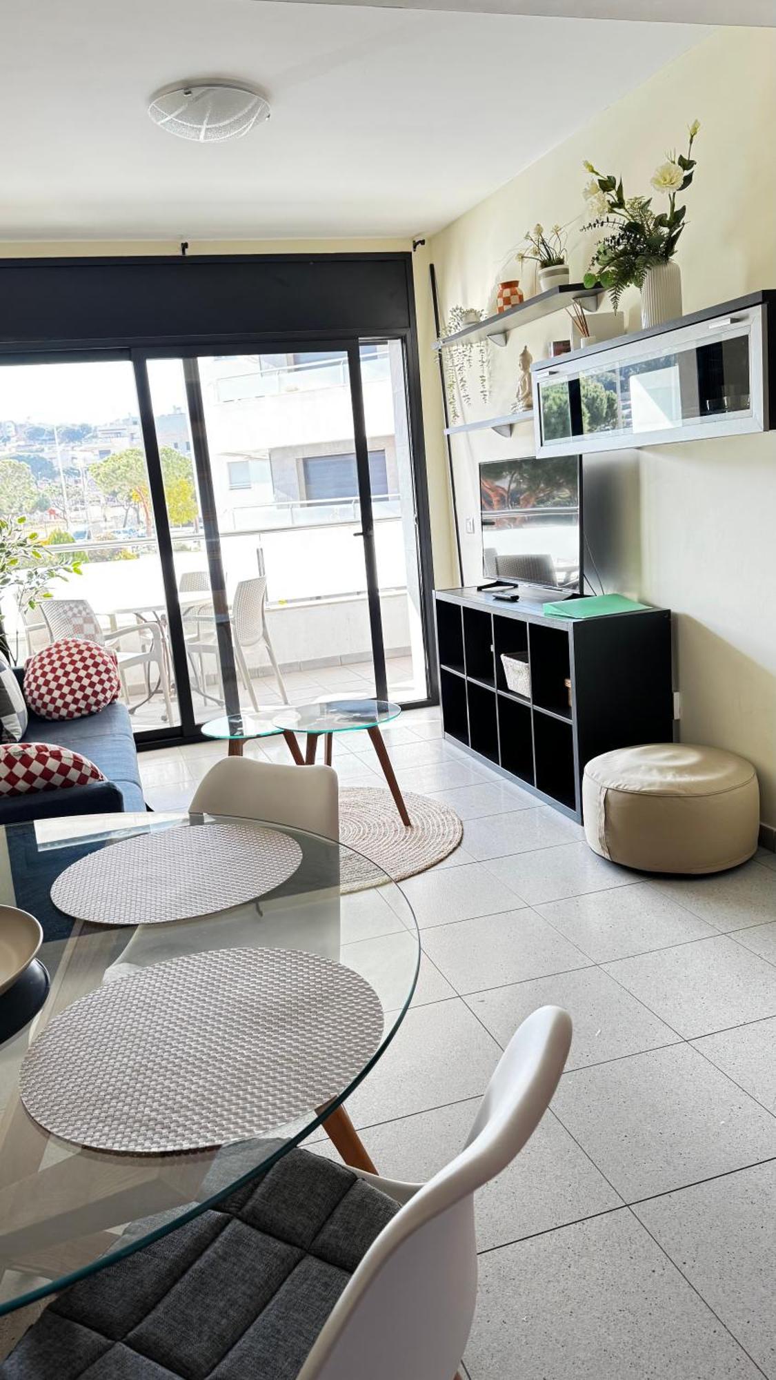 Relax Apartamento Playa Fenals โยเรตเดมาร์ ภายนอก รูปภาพ