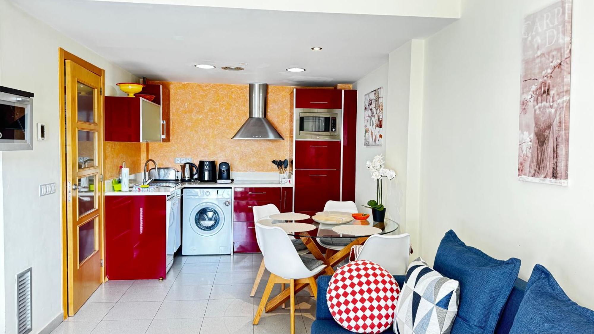 Relax Apartamento Playa Fenals โยเรตเดมาร์ ภายนอก รูปภาพ